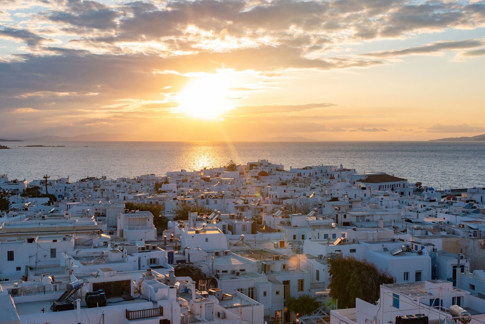 Beach Clubs in Mykonos — Scorpios Mykonos: The Complete Guide for 2026